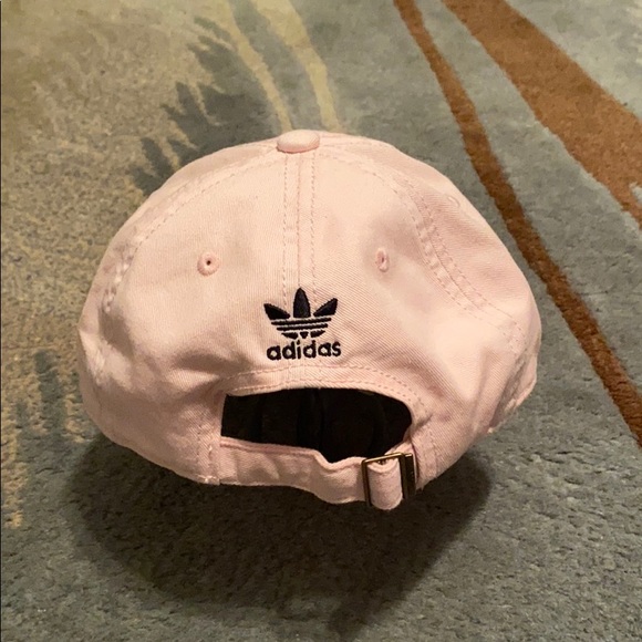 Women’s Adidas adjustable Ball Cap - Picture 2 of 4